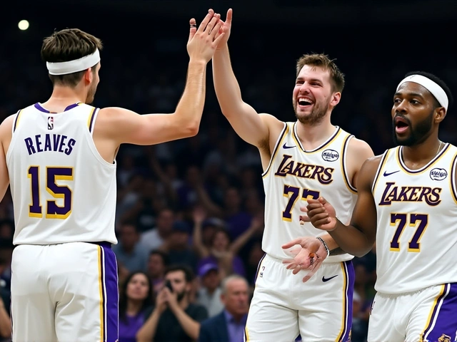 Lakers vencem Blazers 123-115 sem Dončić e Reaves, mas com estreia brilhante de Smith Jr.